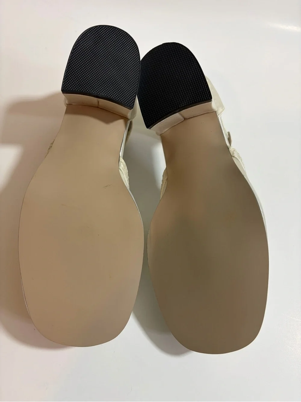 KRU Girls Elegant Ivory Satin Ankle-Strap  Dress Shoes 12.5 NIB